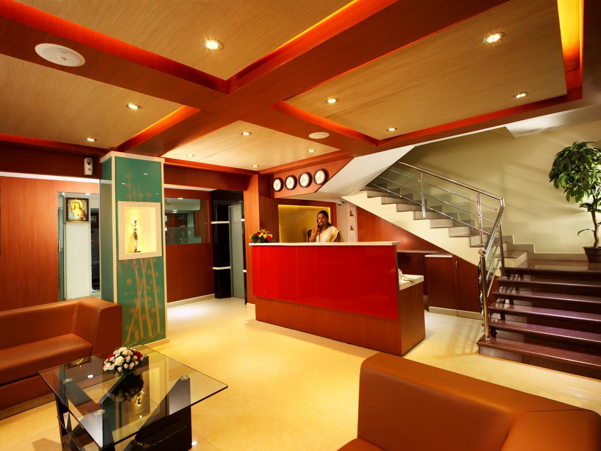 Hotel Green Dreams Kochi Extérieur photo